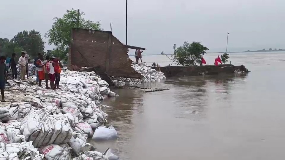 Rising Ganga levels have put eight Bihar districts on high alert as the state steps up flood preparations. Bihar floods
