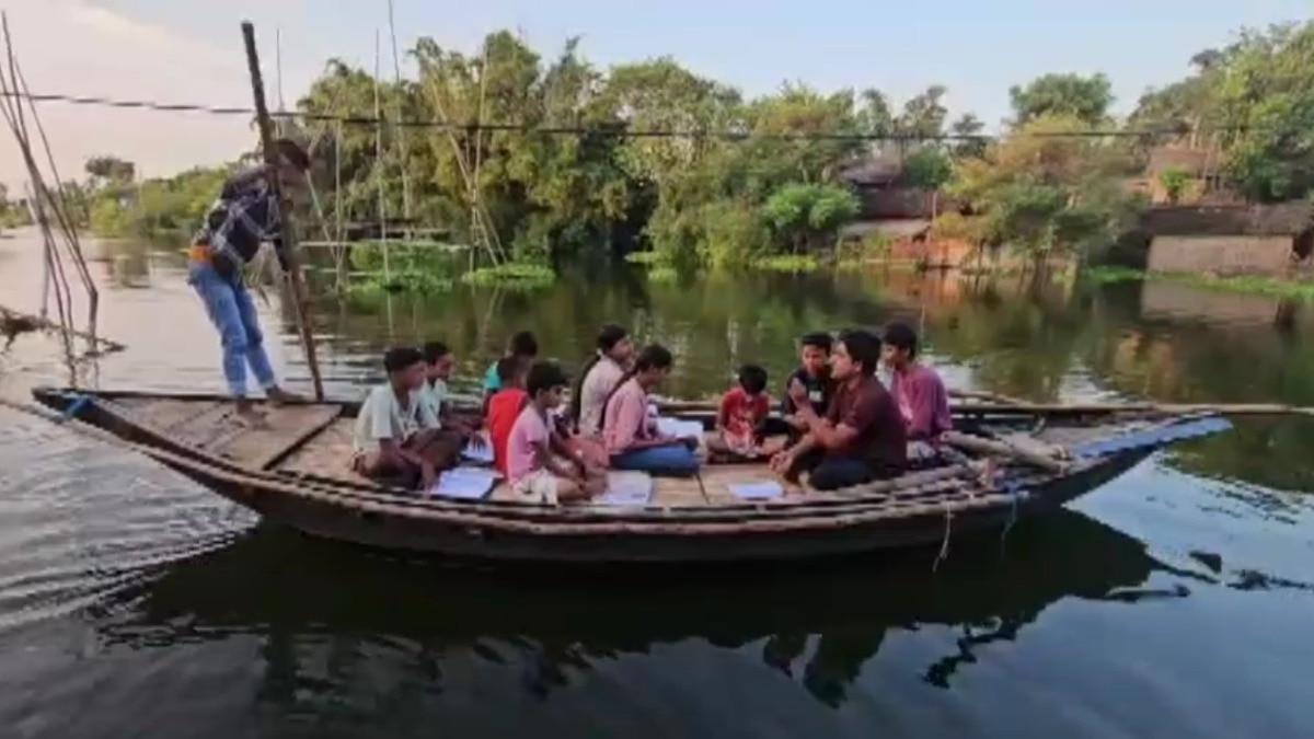 Flood-hit Bihar teacher turns boat into classroom to keep children learning