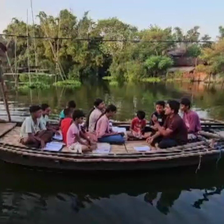 Flood-hit Bihar teacher turns boat into classroom to keep children learning