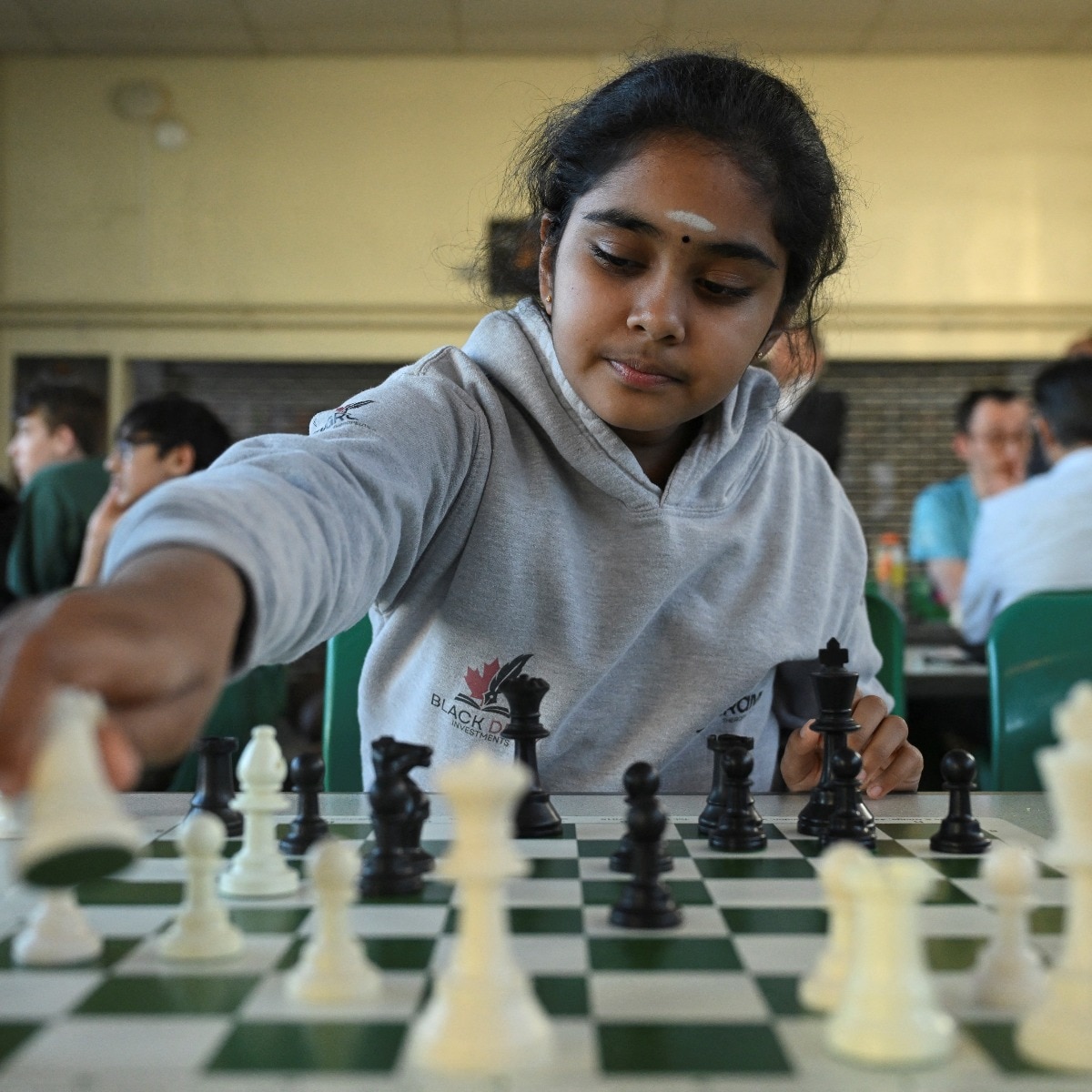 Still in a booster seat, Indian-origin Bodhana Sivanandan becomes youngest Woman GM