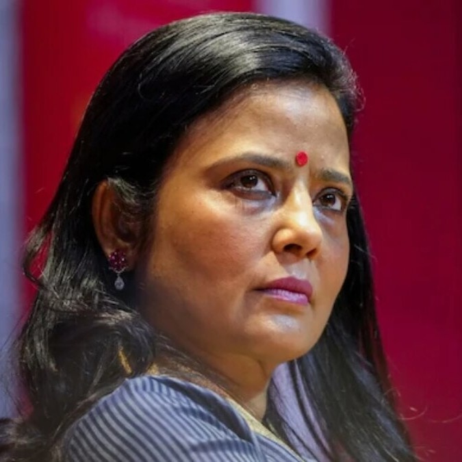 Supreme Court defers Lokpal pleas in cash-for-query case against Mahua Moitra
