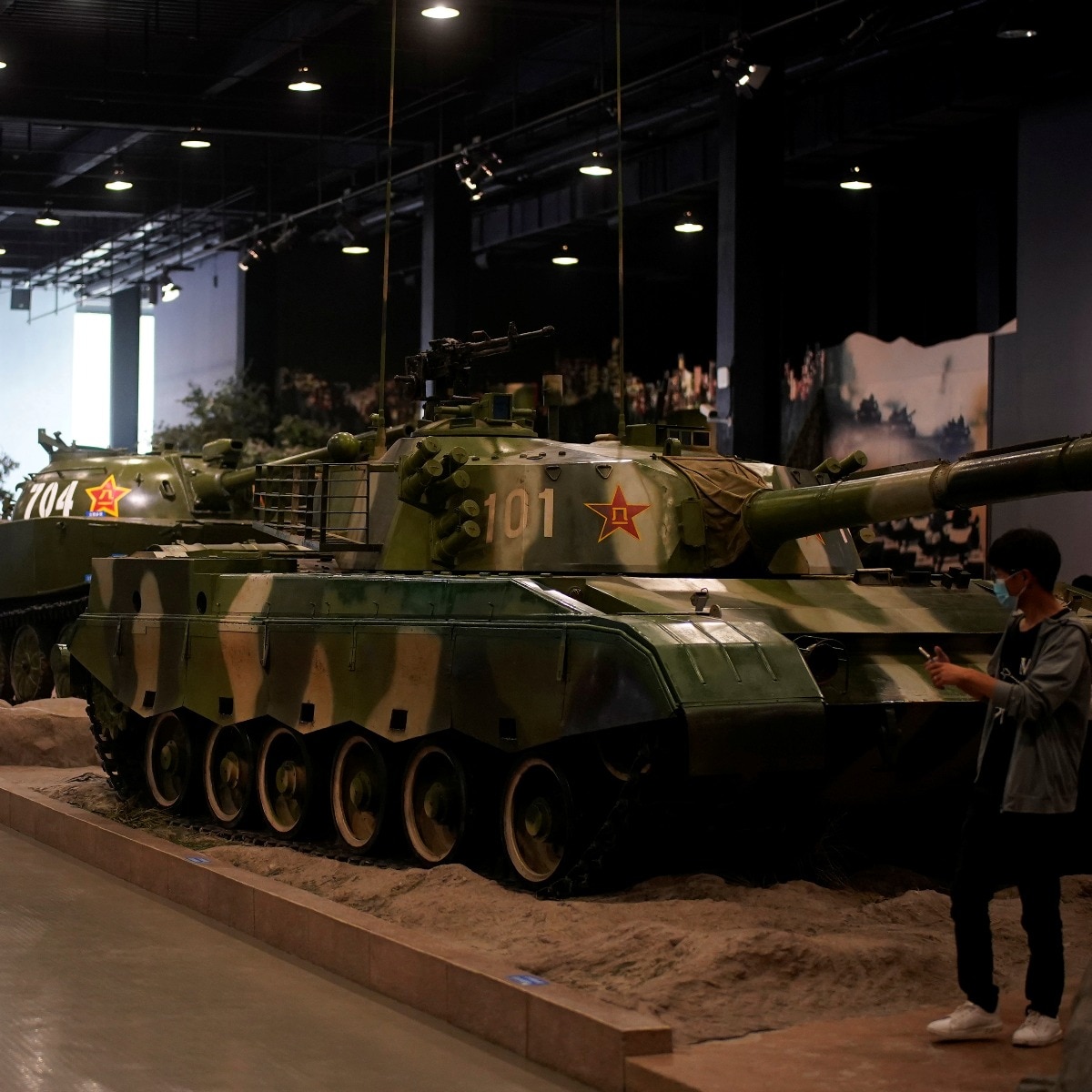 China plans futuristic nuclear-powered tank with 450-km firing range