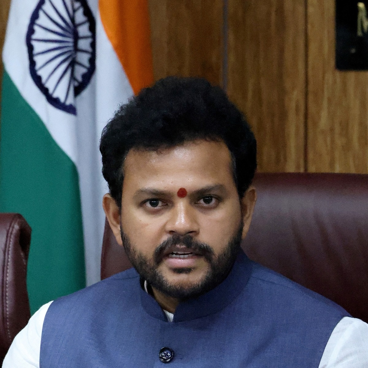 Govt to examine Adani airline plan cautiously over airport-airline conflict: Report