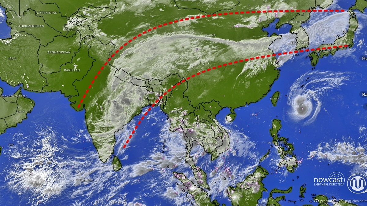 Satellite captures massive cloud highway connecting India to Japan