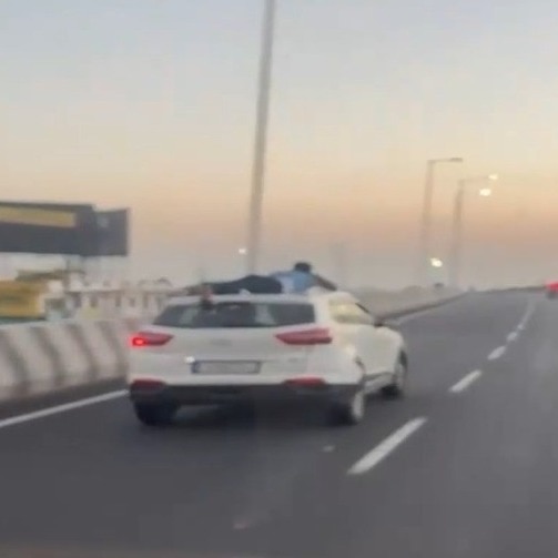 Tamil Nadu cop's daring 40-km ride on car roof ends in gutkha smugglers' arrest