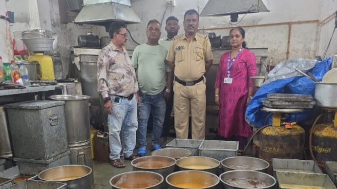 Festive season ahead, Mundhe's FDA cracks down on 5 Mumbai establishments dd