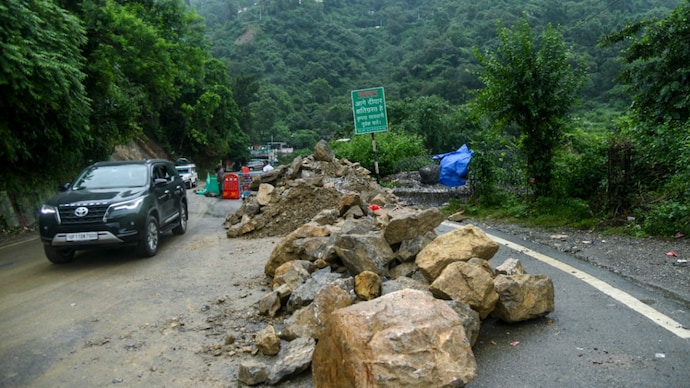 Debris and boulders block a stretch of the Dehradun-Mussoorie highway following landslips and road subsidence at Pani Wala Bend near Mussoorie, Uttarakhand, Tuesday, Sept. 1, 2026. (PTI) Debris and boulders block a stretch of the Dehradun-Mussoorie highway following landslips and road subsidence at Pani Wala Bend near Mussoorie, Uttarakhand, Tuesday, Sept. 1, 2026. (PTI)
