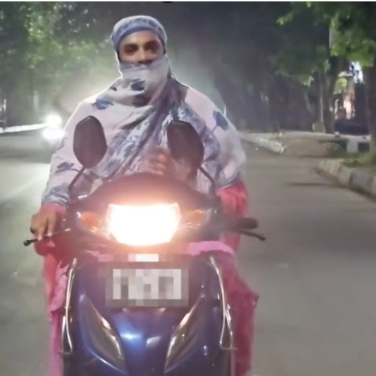 Man rides through Delhi dressed as a woman after dark, 2-hour experiment turns scary