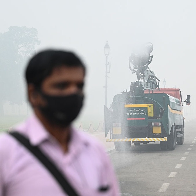 PARIVARTAN for polluted Delhi-NCR? Govt eyes brakes on 200,000 old trucks, buses
