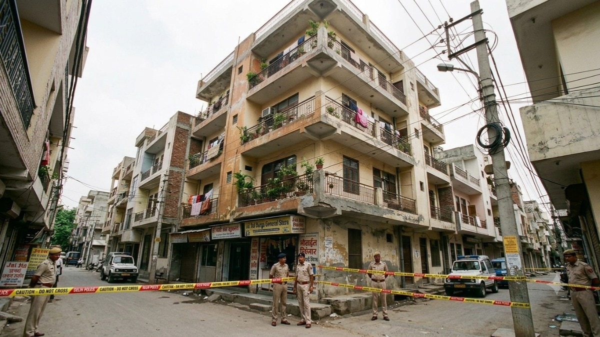 Four-storey Delhi building evacuated after sudden tilt, MCD inspects structure