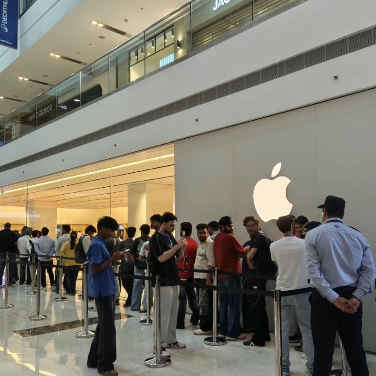 Sold gold to buy iPhone 18 Pro for wife, Delhi man says as new iPhone goes on sale