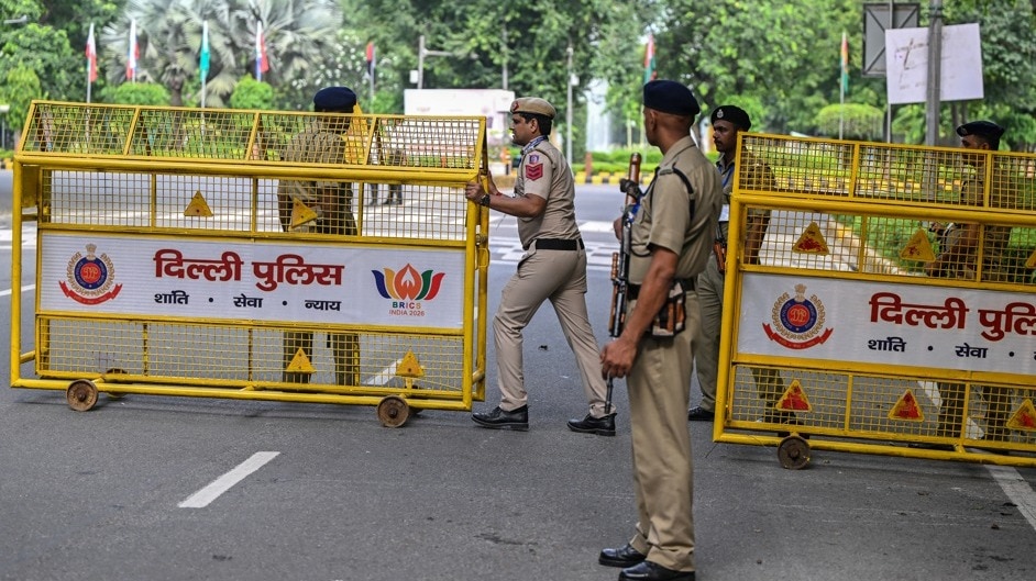 Delhi government expedites plan to set up 50 police posts at subways, under flyovers