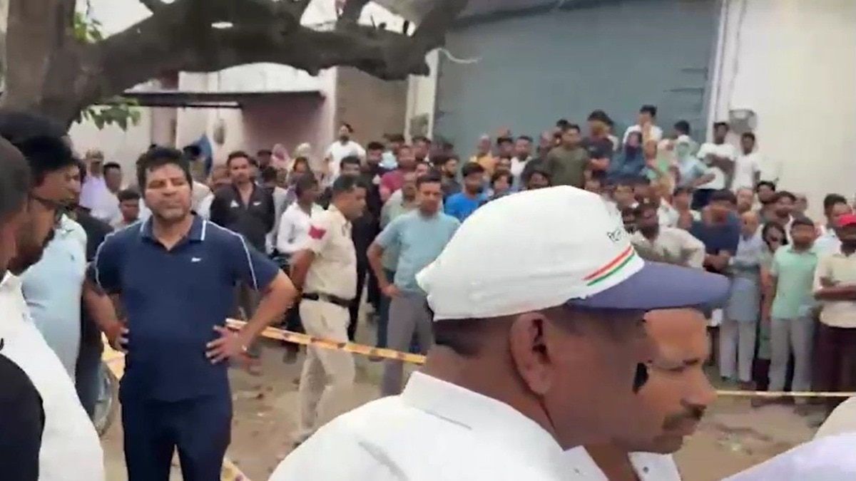 Property Dealer Shot Dead Outside Delhi Gym; Assailants Flee on Scooter