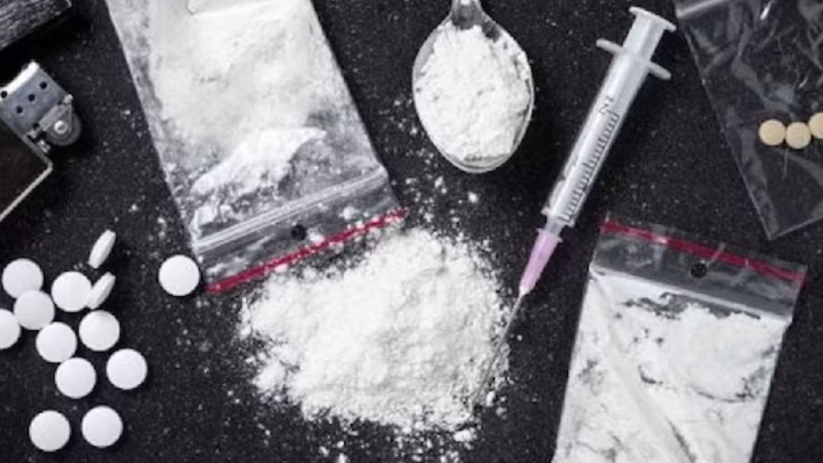 मुंबई पुलिस की बड़ी कार्रवाई: 34 करोड़ रुपये की हेरोइन के साथ ड्रग किंगपिन अमजद पठान और 4 सहयोगी गिरफ्तार