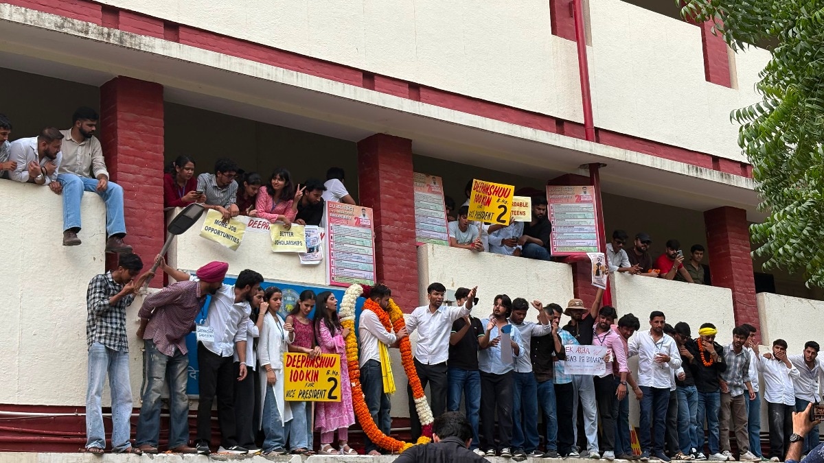 Defenders, Porsches, chai and Gen Z: Delhi University's battle beyond ABVP vs NSUI
