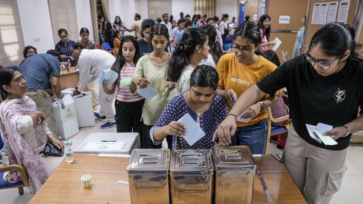 DUSU Election 2026: Voter turnout rises to 39.78%, 43 EVMs reach centre