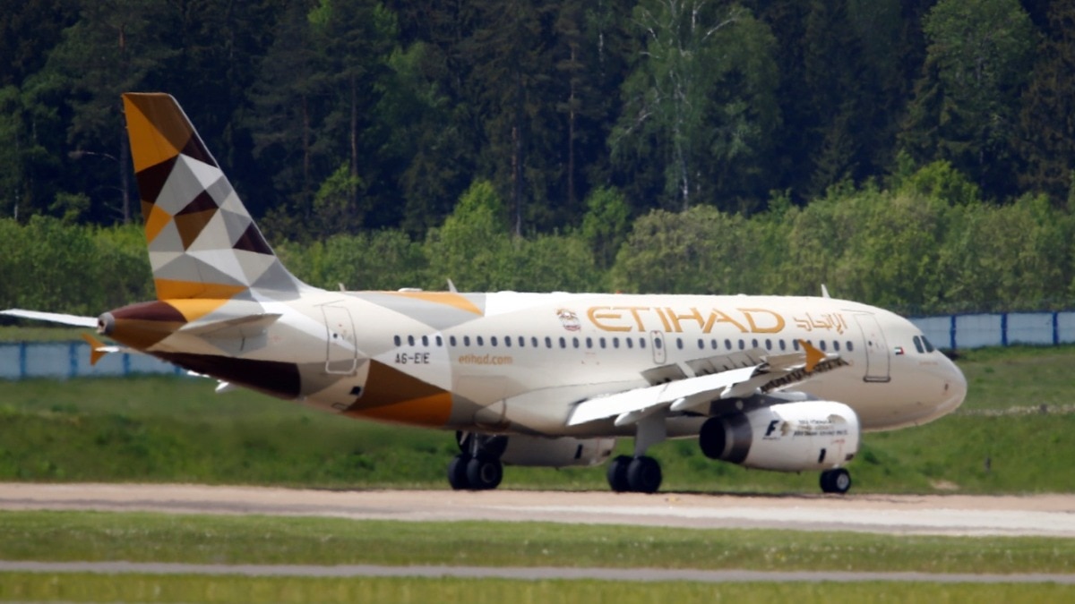 Etihad cancels Abu Dhabi flight, 200 passengers stranded at Delhi airport