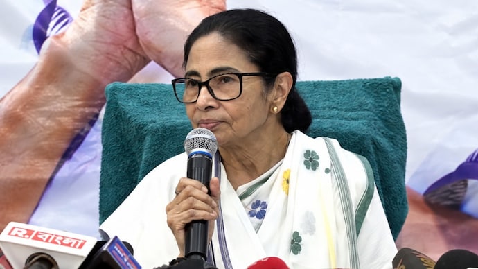 Election Commission Allots New Names and Symbols to Rival Factions in Bengal