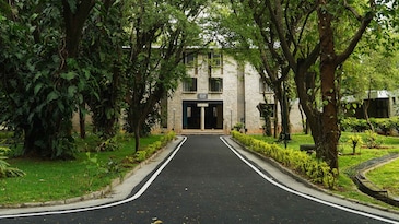 14 Indian B-schools rank among world's top 100, IIM Bangalore leads India 14 Indian B-schools rank among world's top 100, IIM Bangalore leads India