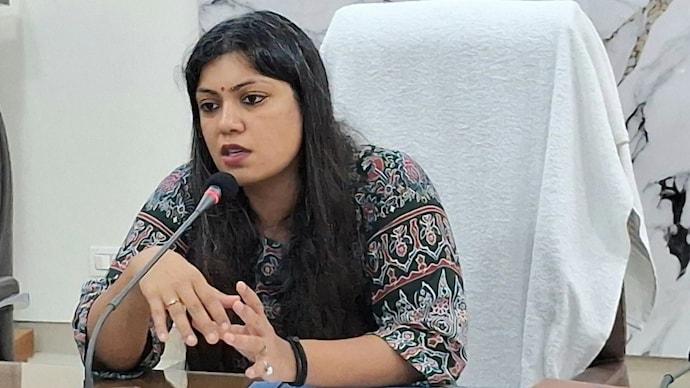 Gautam Buddha Nagar DM Medha Roopam (Photo: Facebook/Medha Roopam, IAS) Gautam Buddha Nagar DM Medha Roopam