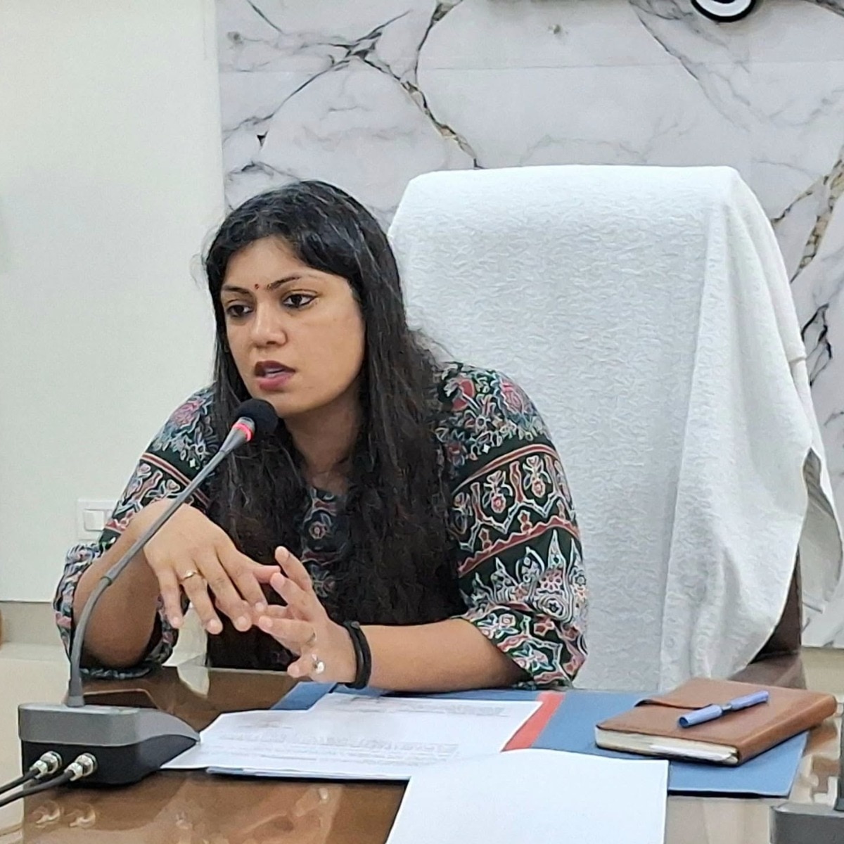 Gautam Buddha Nagar DM Medha Roopam