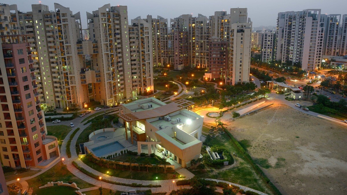 Gurugram has potholes, waterlogging. So why are homebuyers still paying premium?