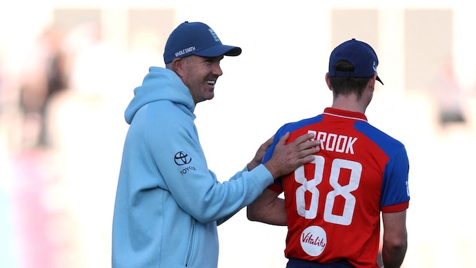 Brook is eager to learn from Pietersen (Courtesy: Reuters) Harry Brook, Kevin Pietersen