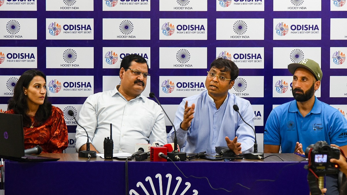 The legends are firmly behind Tirkey in the Hockey India power struggle (Courtesy: PTI)