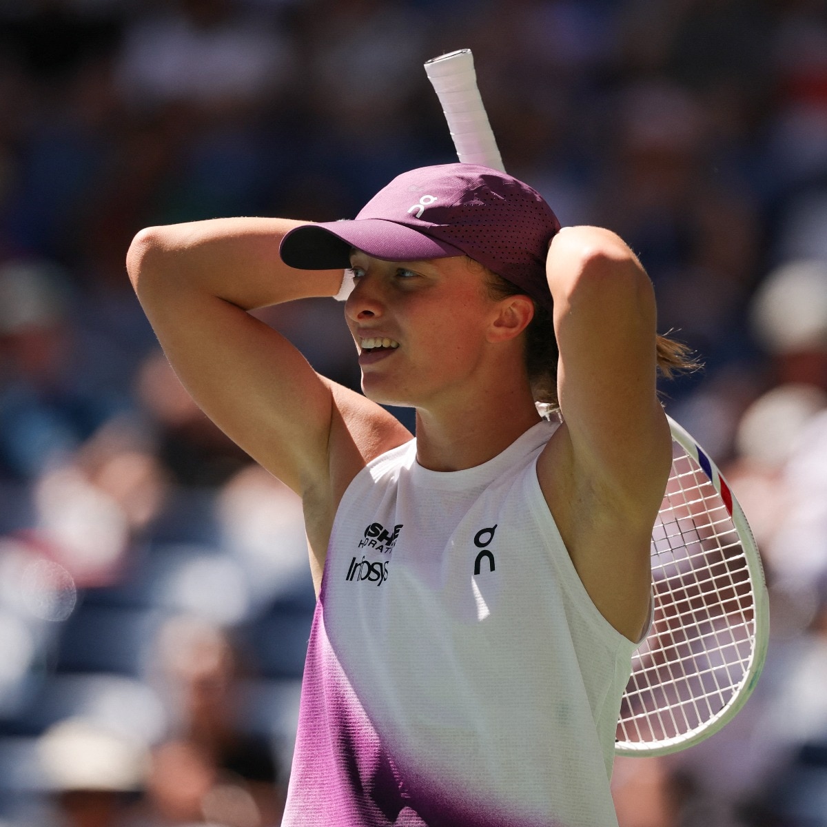 US Open: World No.8 Iga Swiatek exits in 4th round after loss to Qinwen Zheng