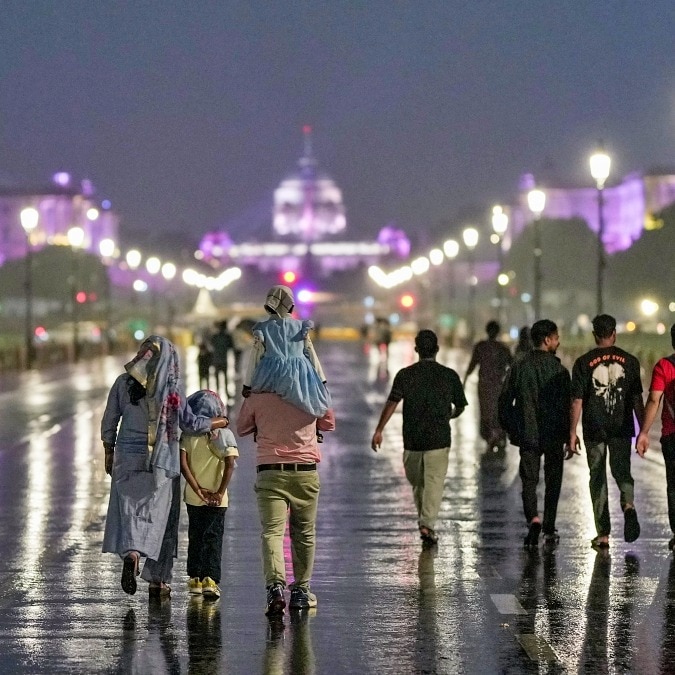 October to begin with rain over south, dry spell in north. Read forecast
