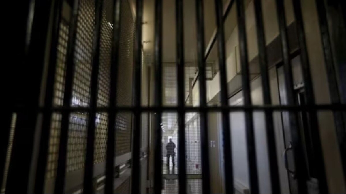Five undertrial prisoners in Bengaluru Central Prison attack warder, booked for murder attempt