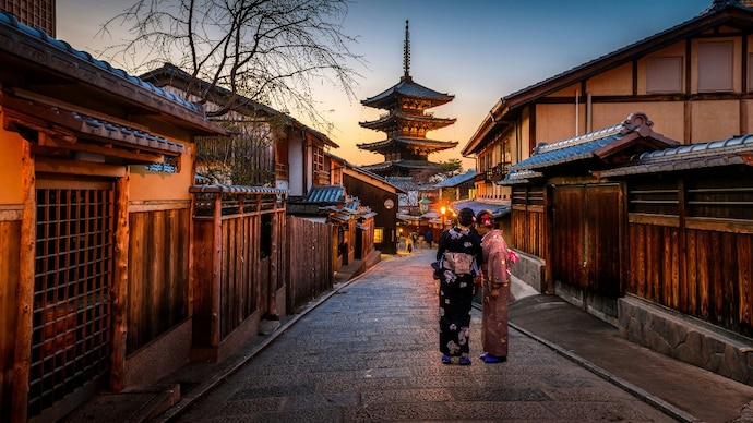 Japan increases fees for permanent residency for all foreign national (Photo: Unsplash) Japan increases fees for permanent residency for all foreign national