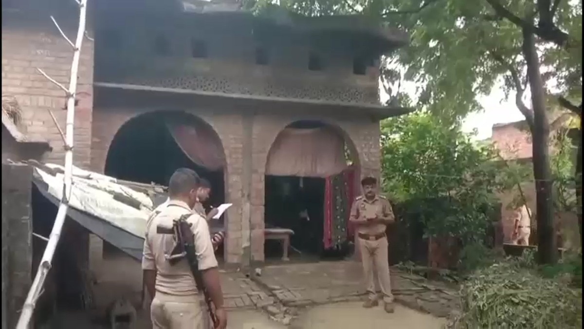 UP man kills 70-year-old mother, sister with axe over land and pension dispute