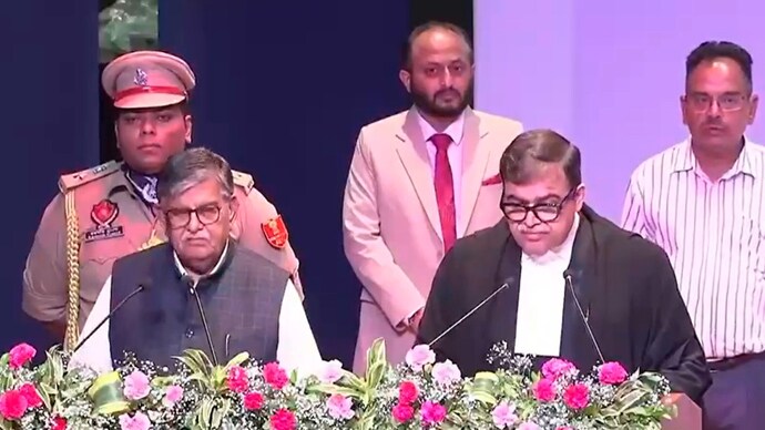 Justice Ashwani Kumar Mishra taking oath as Chief Justice of the Punjab and Haryana High Court. Justice Ashwani Kumar Mishra taking oath as Chief Justice of the Punjab and Haryana High Court.