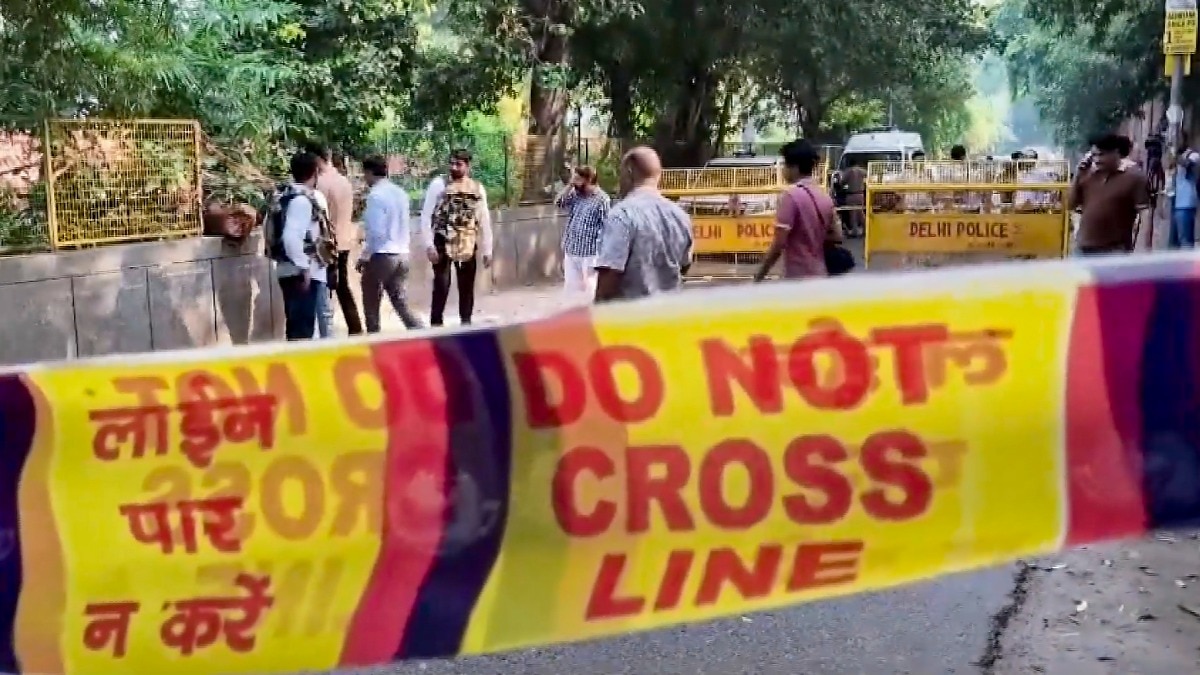 No CCTV, poor lighting: Security lapses at Delhi park where teen was gangraped
