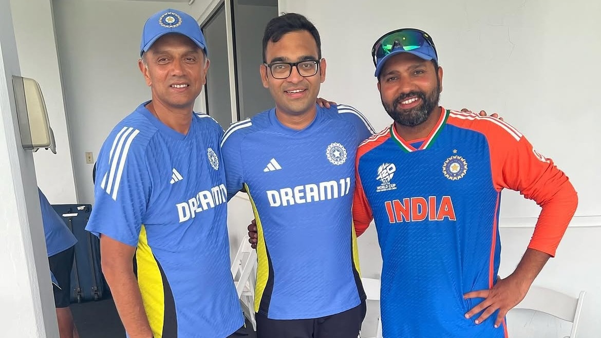 India terminate physiotherapist Kamlesh Jain’s (middle) contract after Sri Lanka tour. Courtesy: Kamlesh Jain Instagram Kamlesh Jain