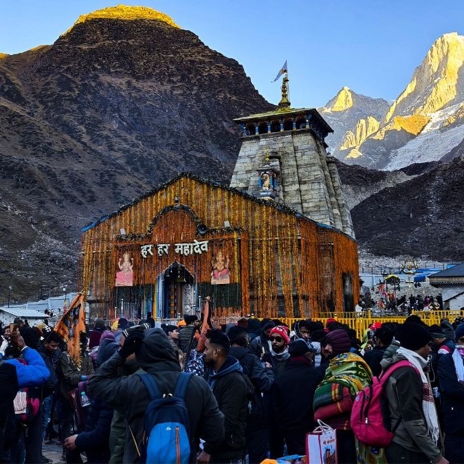 1,500 stranded pilgrims on Kedarnath trek route rescued after landslide