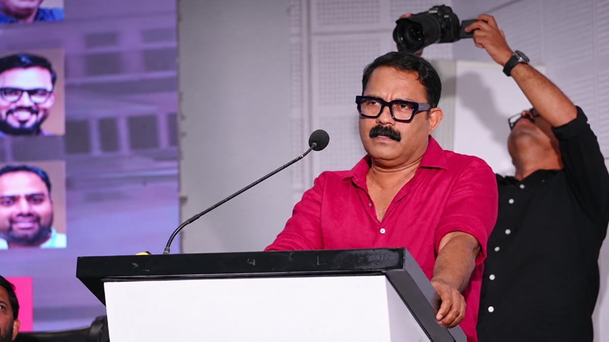 Muslim girls following atheist pages very dangerous trend: Keralam minister