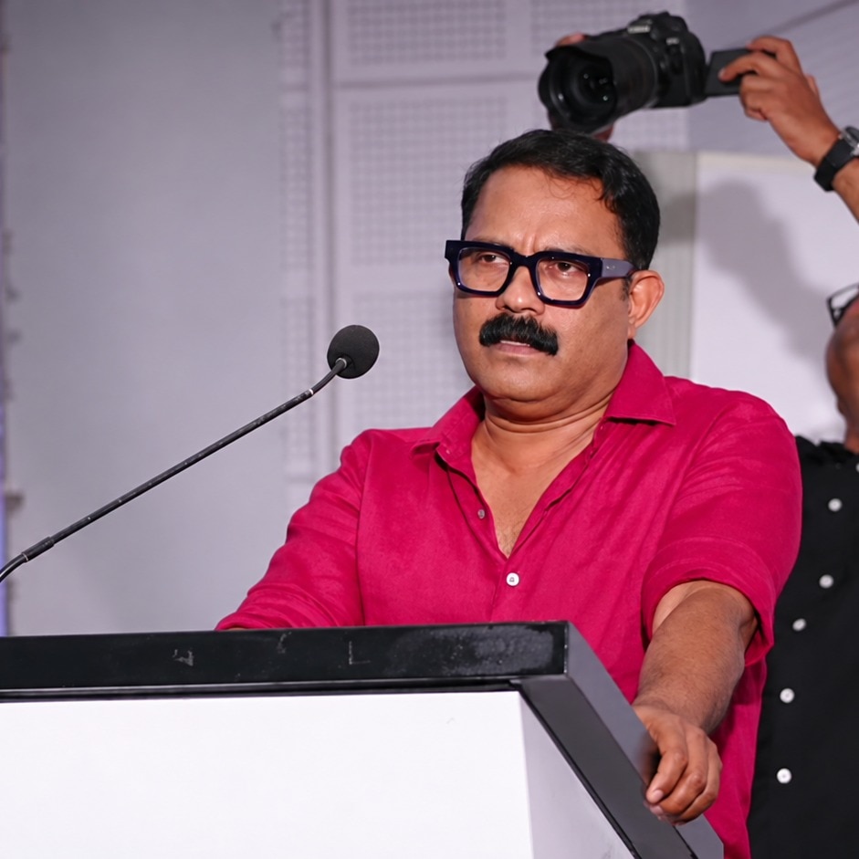 Muslim girls following atheist pages very dangerous trend: Keralam minister