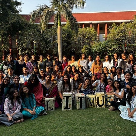 LSR College suspends classes after police encounter near college back gate on Tuesday