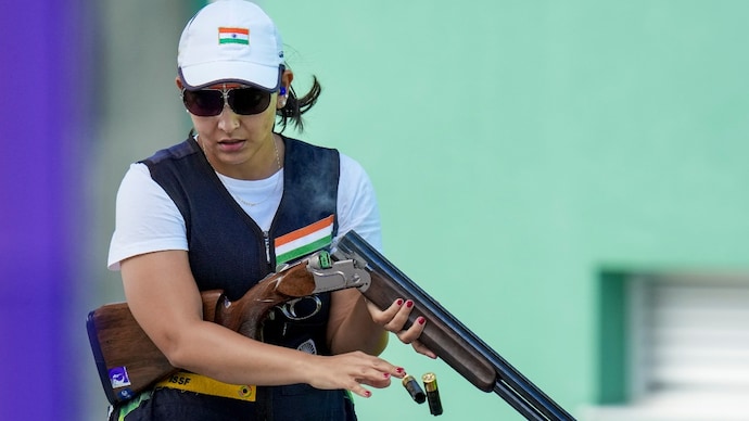 Maheshwari Chauhan disappointed despite India’s historic skeet bronze. Courtesy: PTI Maheshwari Chauhan