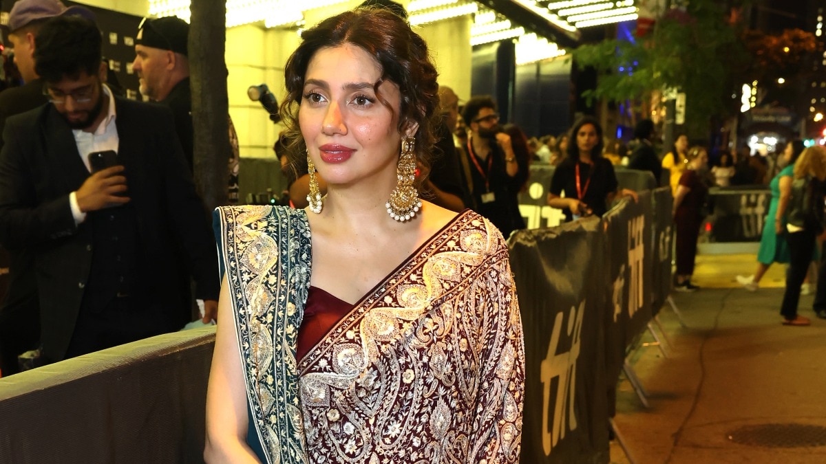 Mahira Khan in a saree at TIFF, and the drape's complicated history in Pakistan
