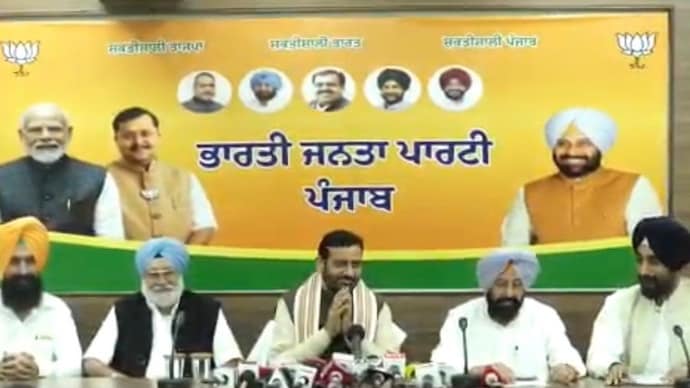Major Bhupinder Dhillon, Parkash's Badal's cousin, joins BJP