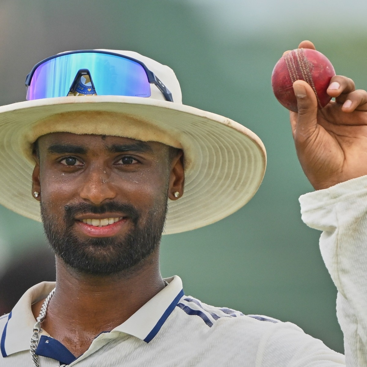 Fresh from India Test duty, Manav Suthar stars with five-wicket haul for Warwickshire
