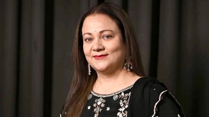 Mandakini recalled the Dawood Ibrahim photo controversy and its impact on her career. (Credit: Instagram/@Mandakini) Mandakini