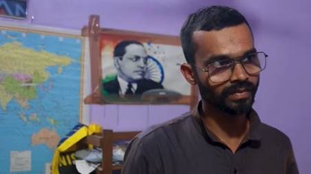 He sleeps in a library, eats and bathes at a gurdwara, all for his UPSC dream