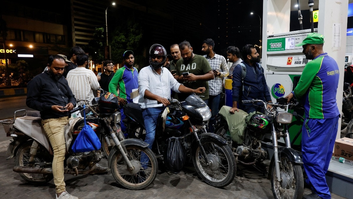 Lockdown-like curbs in Pakistan over fuel crisis: Ban on new cars, one dish at weddings