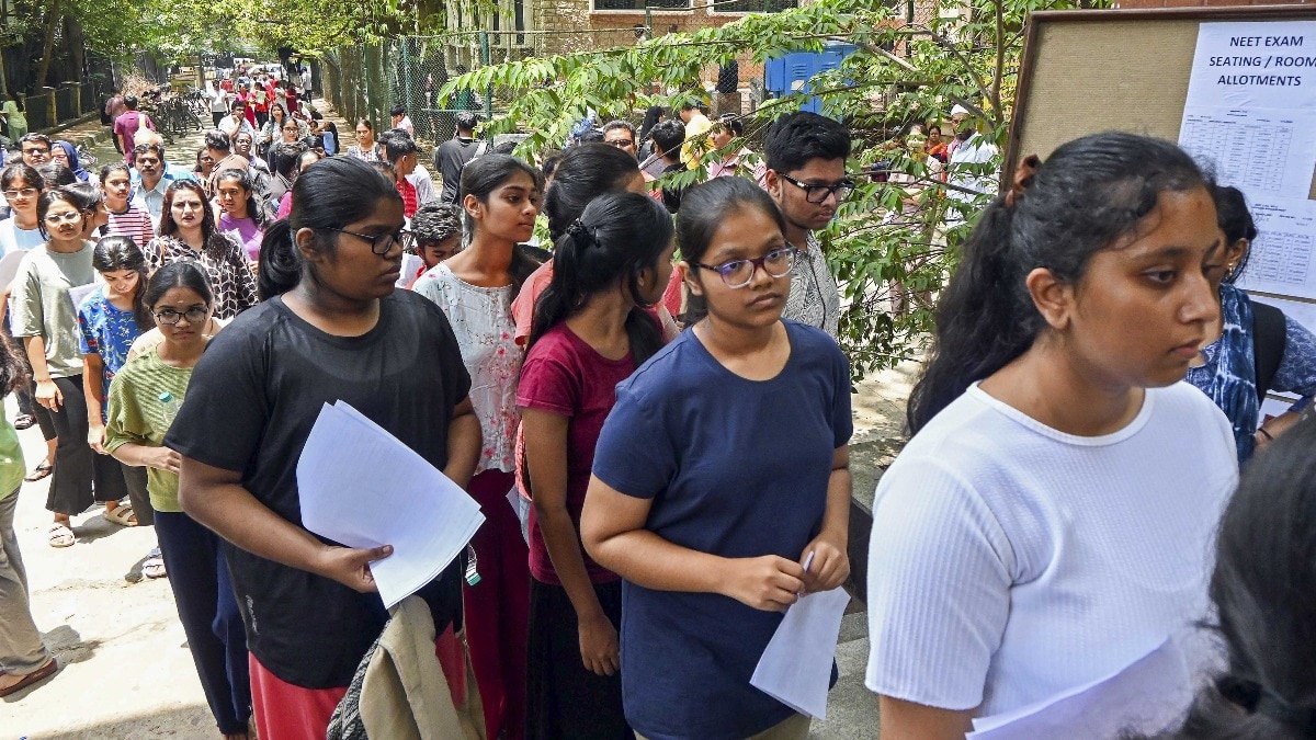 After paper leak controversies and student protests, Maharashtra has formed a seven-member committee to overhaul government recruitment exams. (Photo: PTI) MPSC paper leak row: Maharashtra forms panel to overhaul government recruitment exams