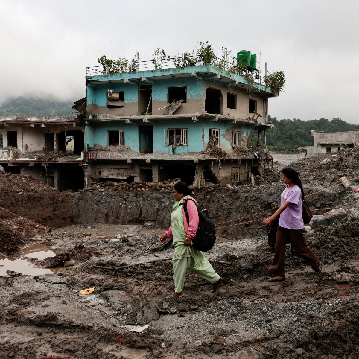 Nepal faces fresh heavy rain, mudslide threats a month after devastating floods