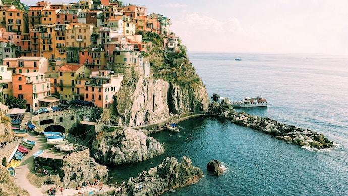 New survey reveals unusual reasons why Indian are travelling (Photo: Unsplash) New survey reveals unusual reasons why Indian are travelling
